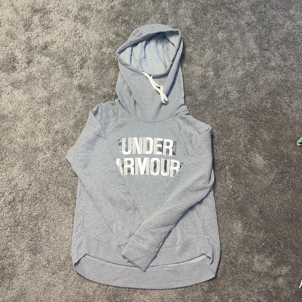 Under Armour sweatshirt
